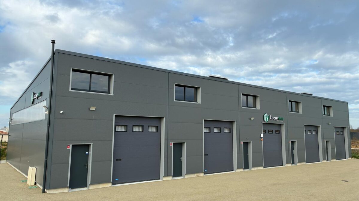 Garde meuble, centre de self stockage, Locmybox